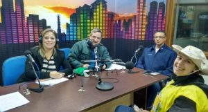 Tenente-coronel Marcelo Martins Soares, coordenador regional da Operação Pantanal, e a professora Cintia Hansen foram os entrevistados do Bom Dia Campo Grande. (Foto: Julia Torrecilha)