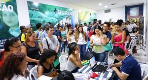 Terceira edição da Feira da Empregabilidade aconteceu no Shopping Bosque dos Ipês e reuniu cerca de 4 mil pessoas; Maicon Nogueira disse ao Bom Dia Campo Grande esperar público similar nesta quarta-feira (22). (Foto: PMCG/Divulgação)