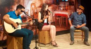 Monisa Vilela apresenta seu som aos sul-mato-grossenses no Show da Terra deste domingo (26). (Foto: TVE Cultura/Divulgação)