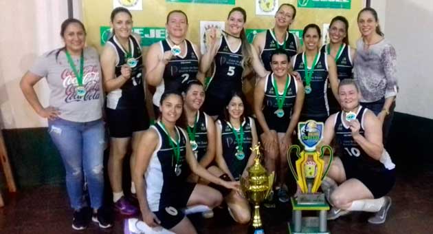Equipe feminina de Amambai, que faturou disputa do Conesul, participa da 1ª Copa dos Campeões de Vôlei. (Foto: Divulgação)