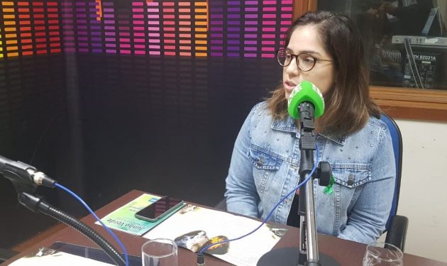 Mariana destaca que reciclagem, além de reduzir danos ambientais, ajuda na geração de renda. (Foto: Pedro Amaral/Fertel)