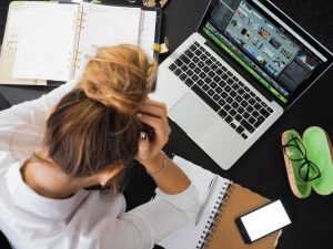 Situações negativas no trabalho podem despertar a ergofobia, que tem tratamento. (Foto: Reprodução)