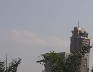 Céu sobre Campo Grande na terça-feira (3); cidade terá céu parcialmente nublado nos próximos dias. (Foto: Humberto Marques)