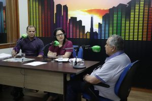 Spínola (à esquerda) e Roberto Bastos (à direita) falaram ao Bom Dia Campo Grande sobre o papel da Seleta e a importância da Festa da Solidariedade. (Foto: Pedro Amaral/Fertel)